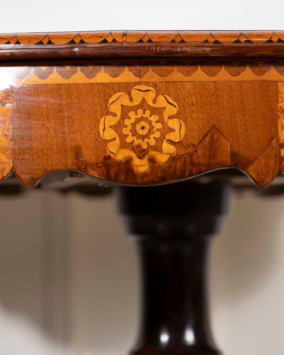 Italian Early 19th Century Walnut Center Table with Fruitwood Marquetry - JAA