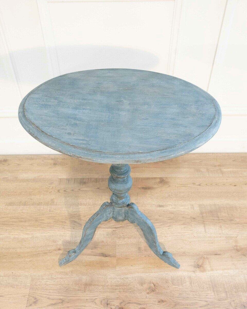 19th Century Swedish Tripod Oval Table - JAA