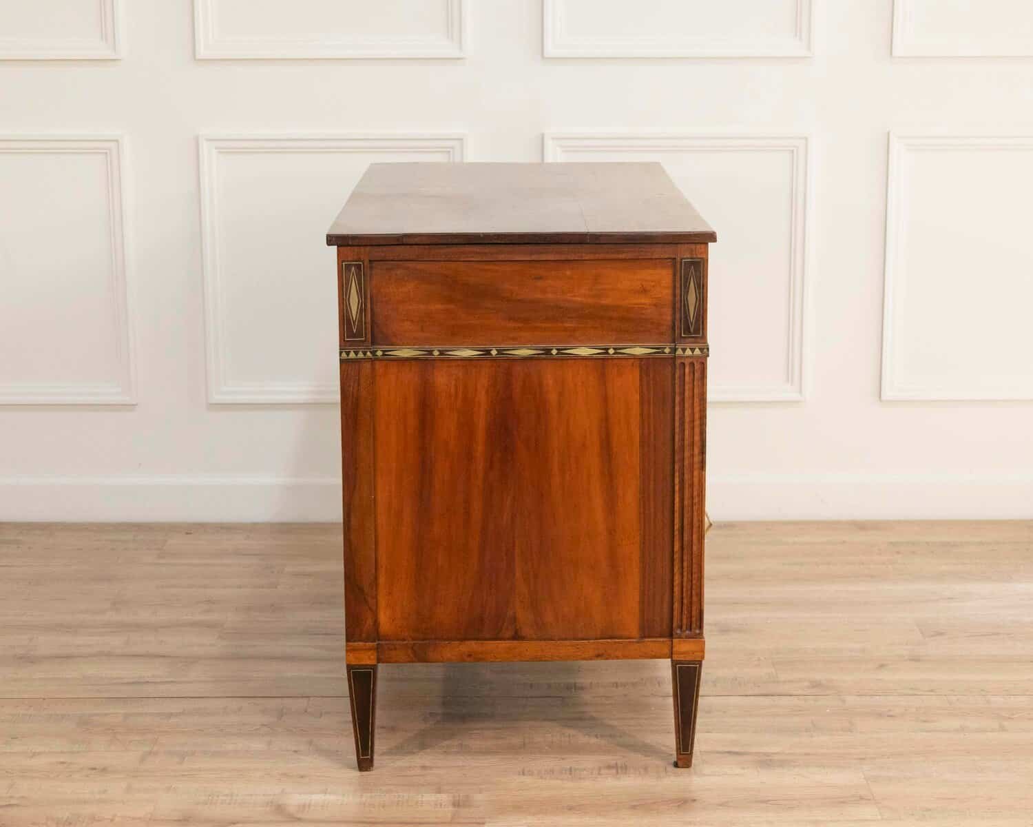 Louis XVI Walnut Chest of Drawers with Brass Inlay, France, Late 18th Century - JAA