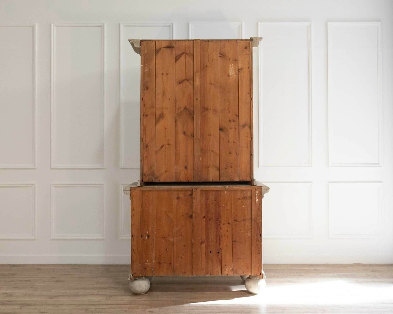 ON HOLD - Tall Swedish cabinet in soft grey, two-piece, early‑mid 19th century - JAA
