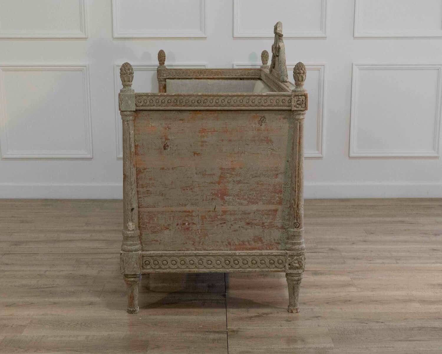 18th-Century Swedish Gustavian Sofa with Original Scraped Paint, Circa 1780 - JAA