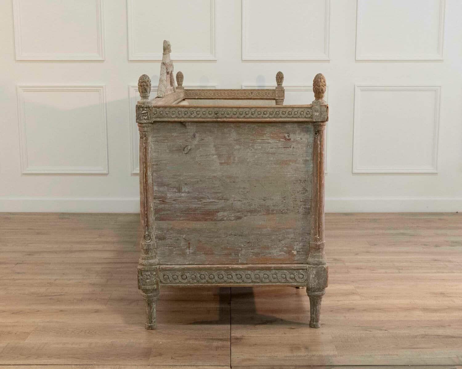 18th-Century Swedish Gustavian Sofa with Original Scraped Paint, Circa 1780 - JAA