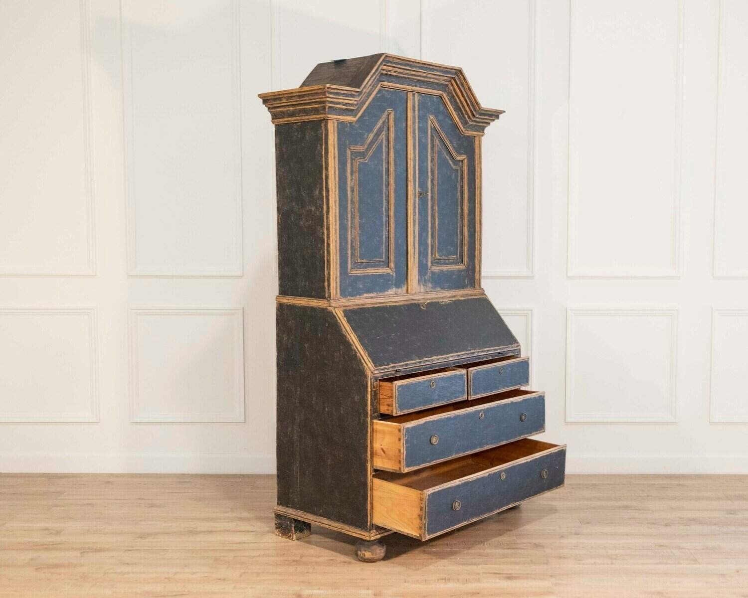 Baroque Secretary with Black Exterior and Blue Interior, Circa 1760 - JAA