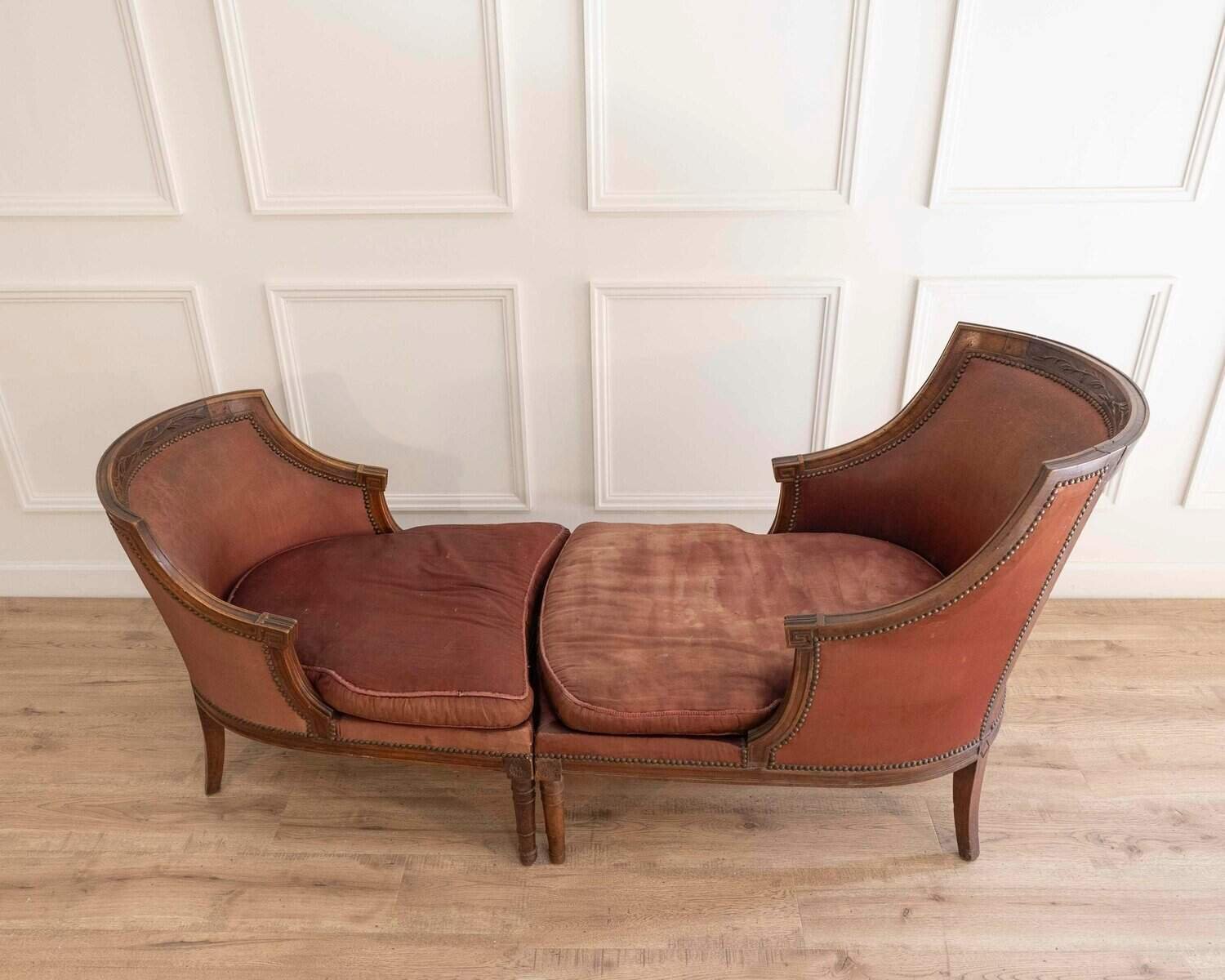 18th-Century Provençal Louis XVI Duchesse Brisée in Walnut - JAA