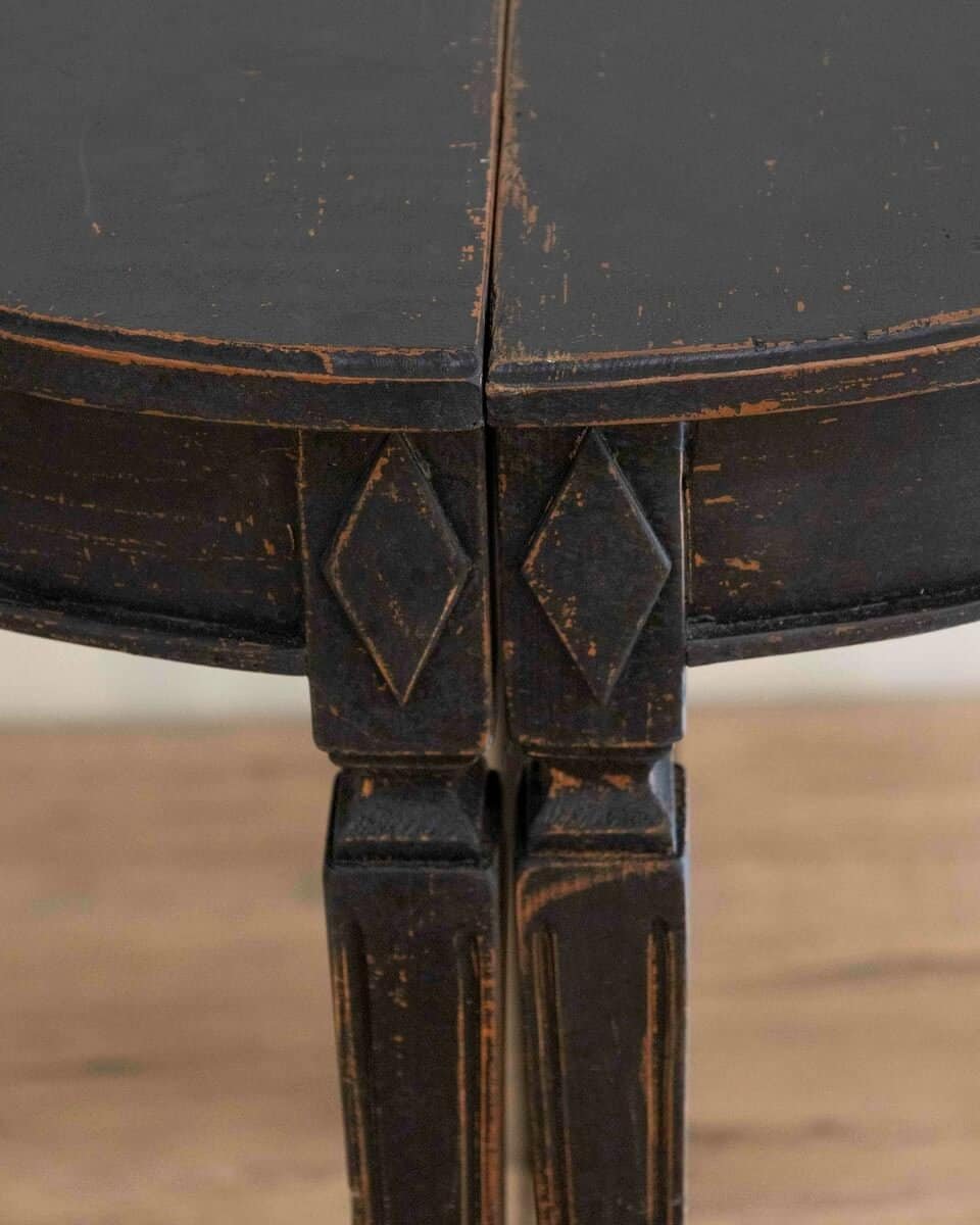 Pair of Demi-Lune Tables, Early 20th Century - JAA