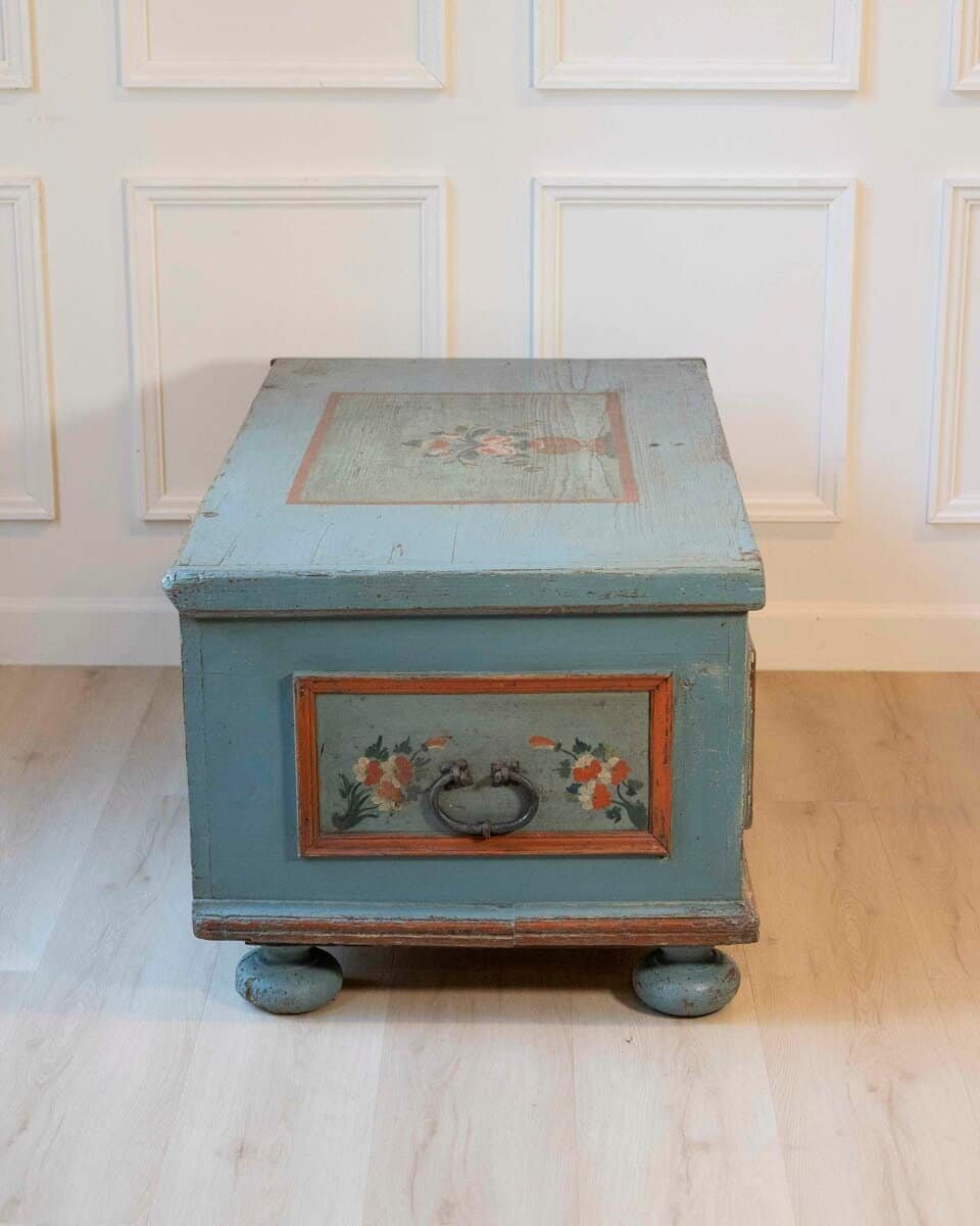 Alpine Early 19th Century Blue-Painted Fir Chest with Floral Vase Panels and Bun Feet - JAA
