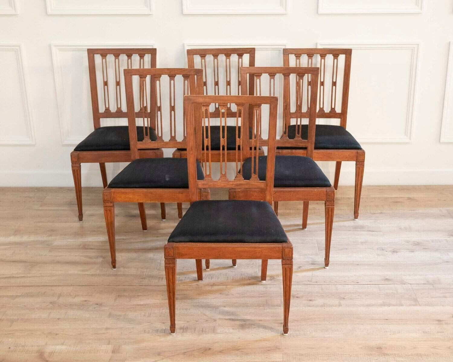 A set of 6 period Gustavian Scandinavian Chairs - JAA