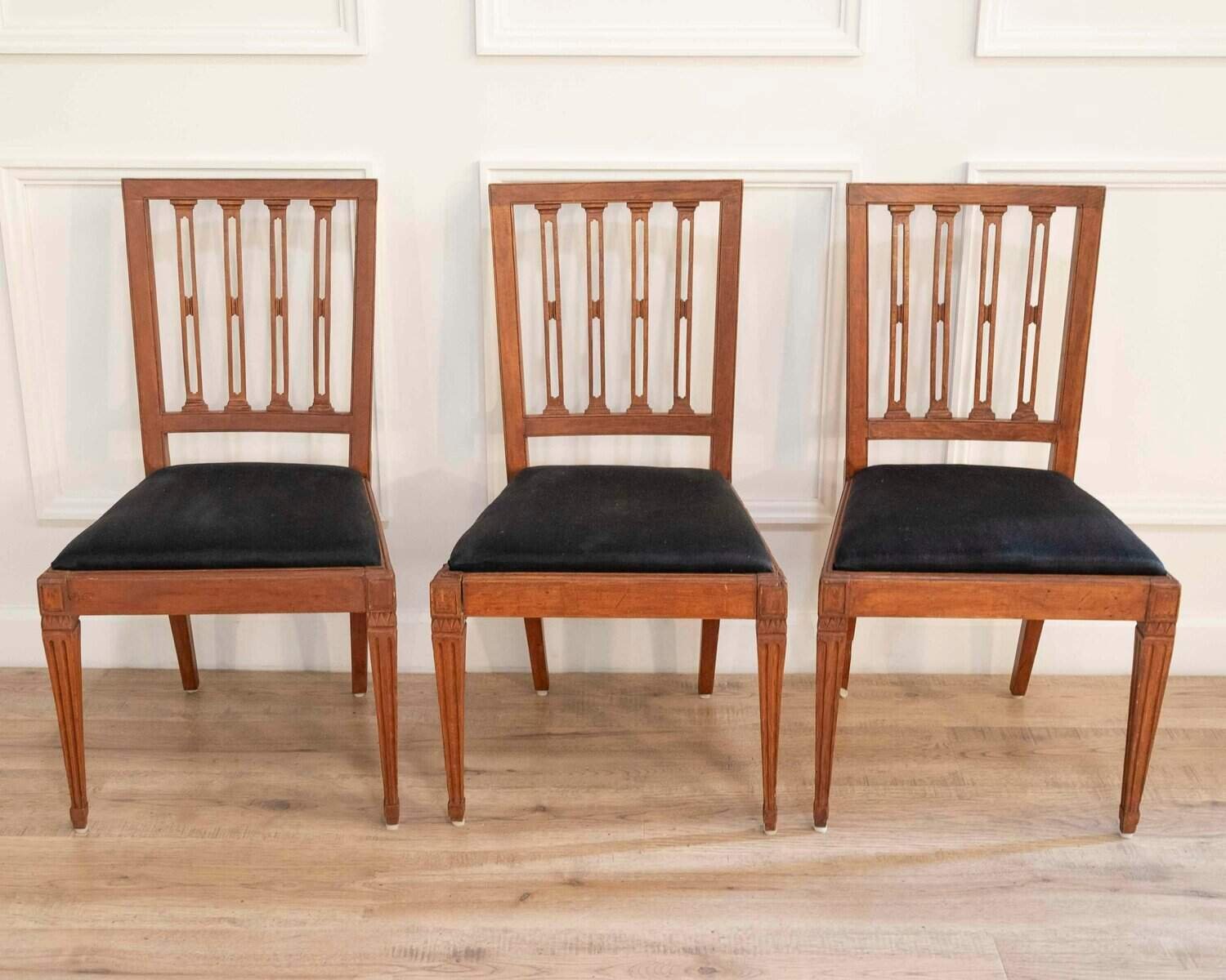 A set of 6 period Gustavian Scandinavian Chairs - JAA