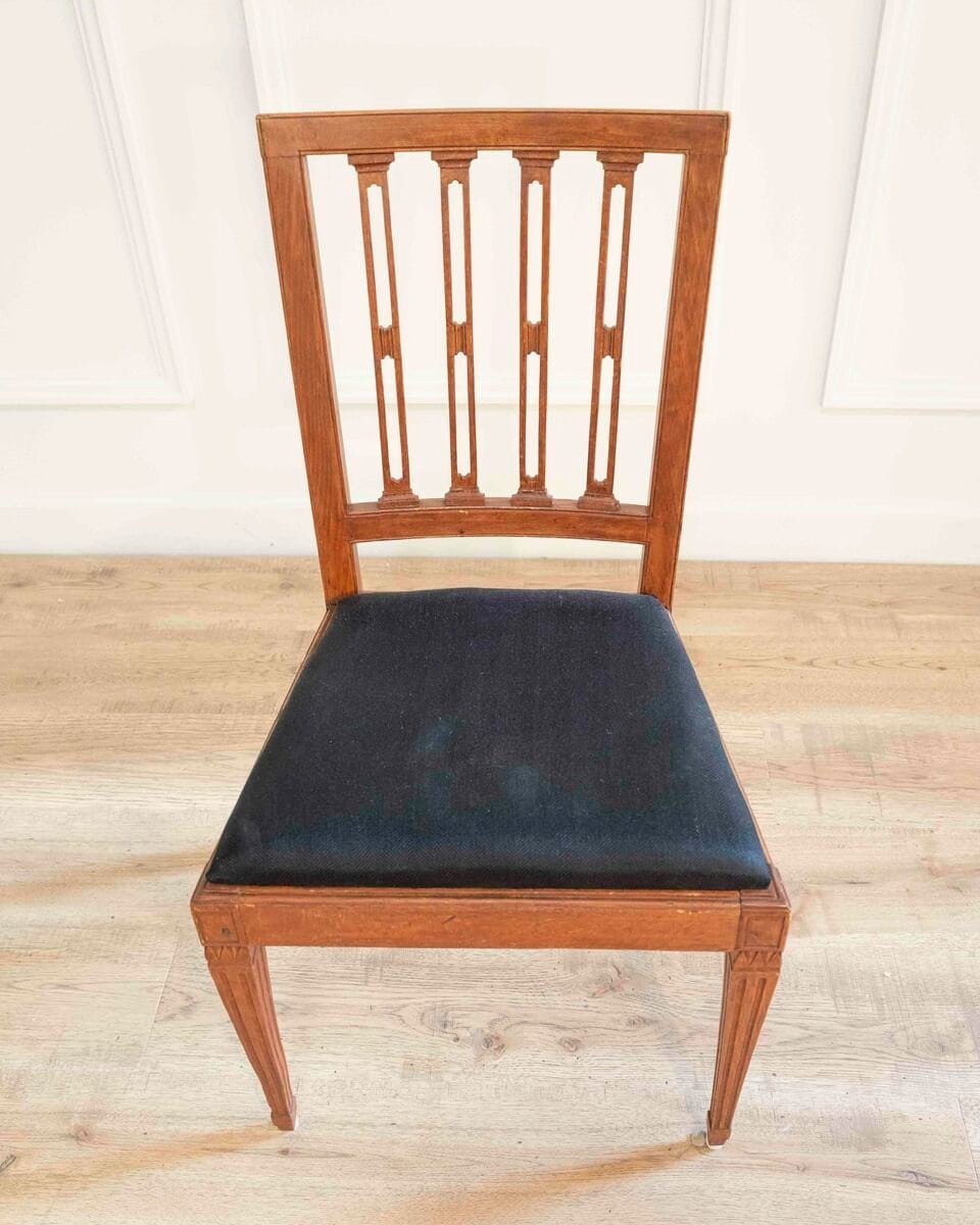 A set of 6 period Gustavian Scandinavian Chairs - JAA