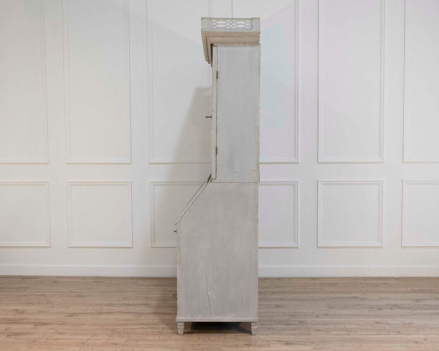 Late 18th-Century Scandinavian Two-Part Secretary, Circa 1790 - JAA