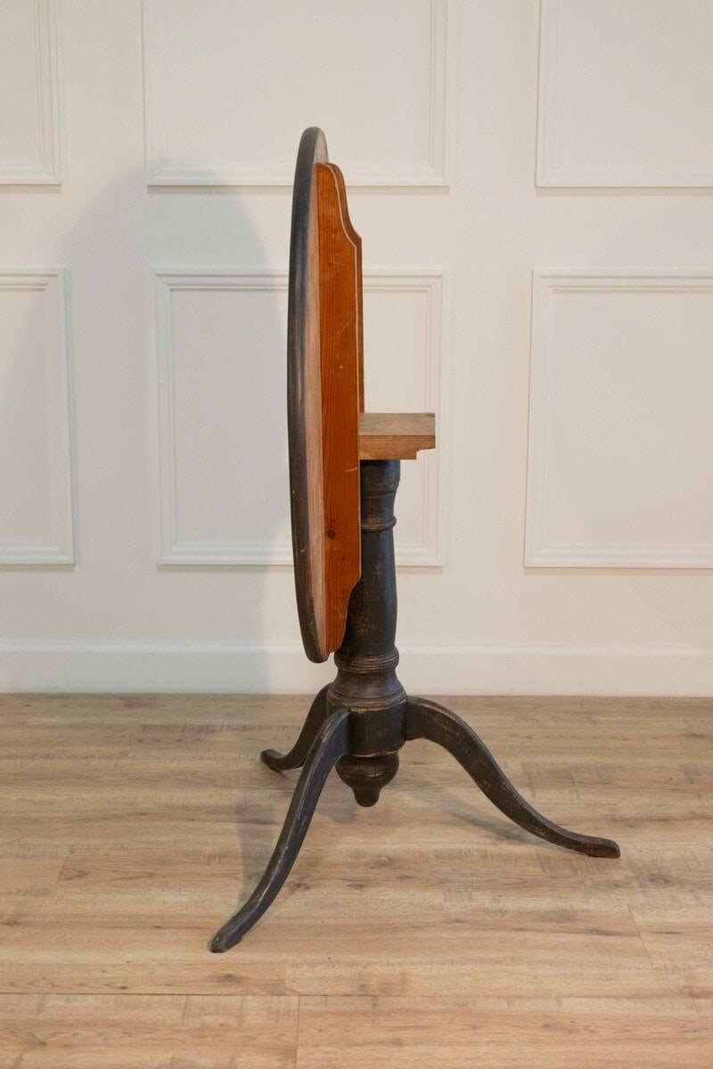 19th Century Swedish Tilt-Top Table - JAA