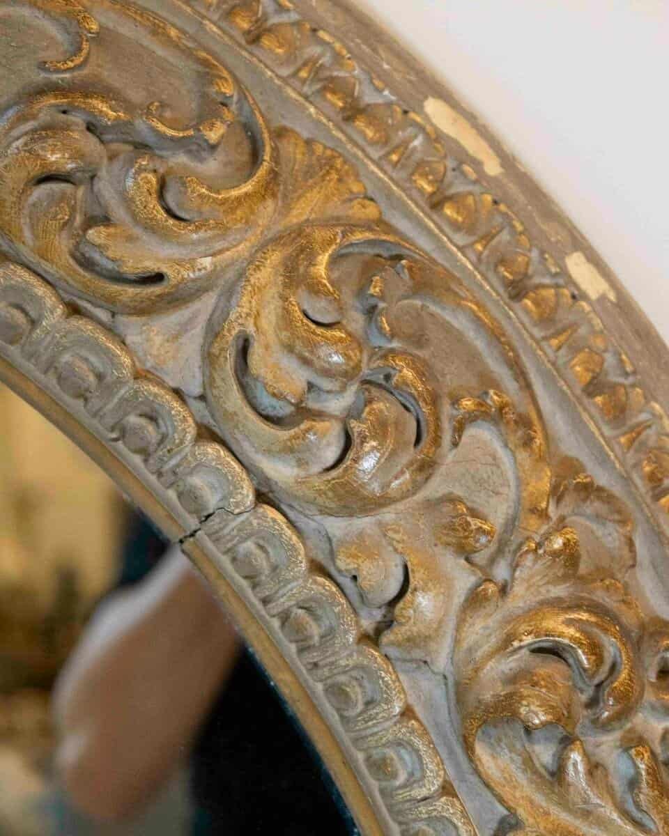 ON HOLD - Italian Giltwood Round Mirror, Finely Carved, 19th Century - JAA