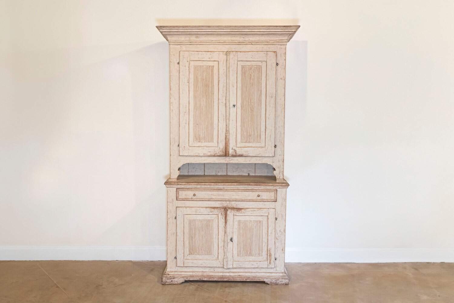 Swedish Early 19th Century Gustavian Painted Tall Cabinet with Reeded Doors - JAA