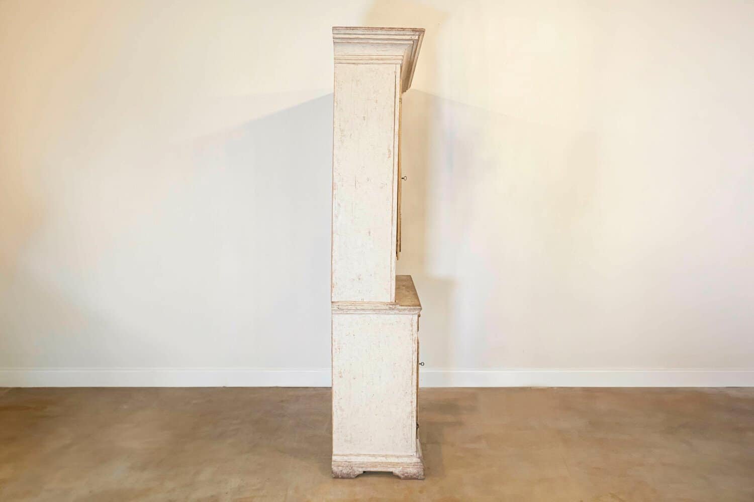 Swedish Early 19th Century Gustavian Painted Tall Cabinet with Reeded Doors - JAA