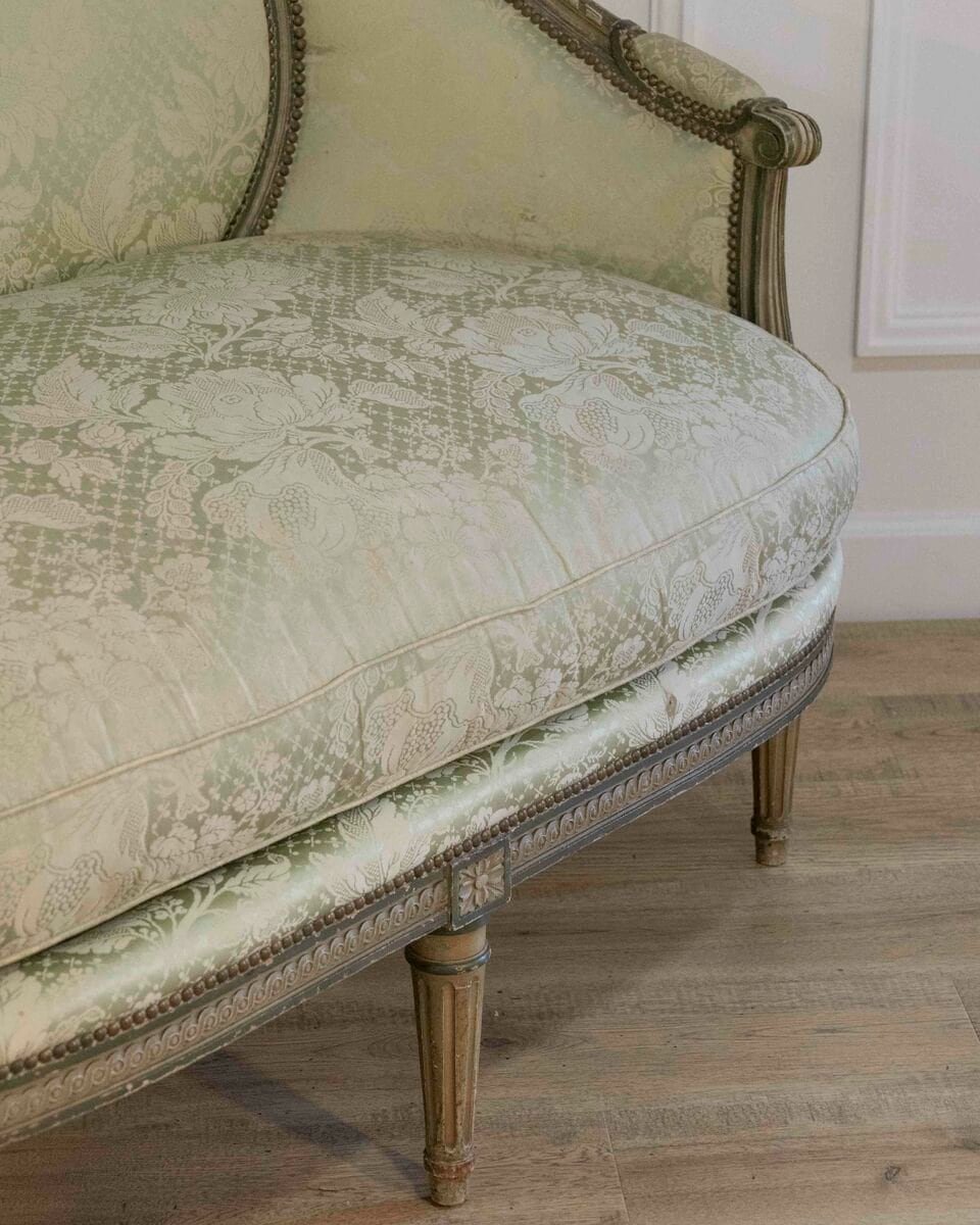 Louis XVI Style Canapé Corbeille in Painted Wood, 18th Century - JAA