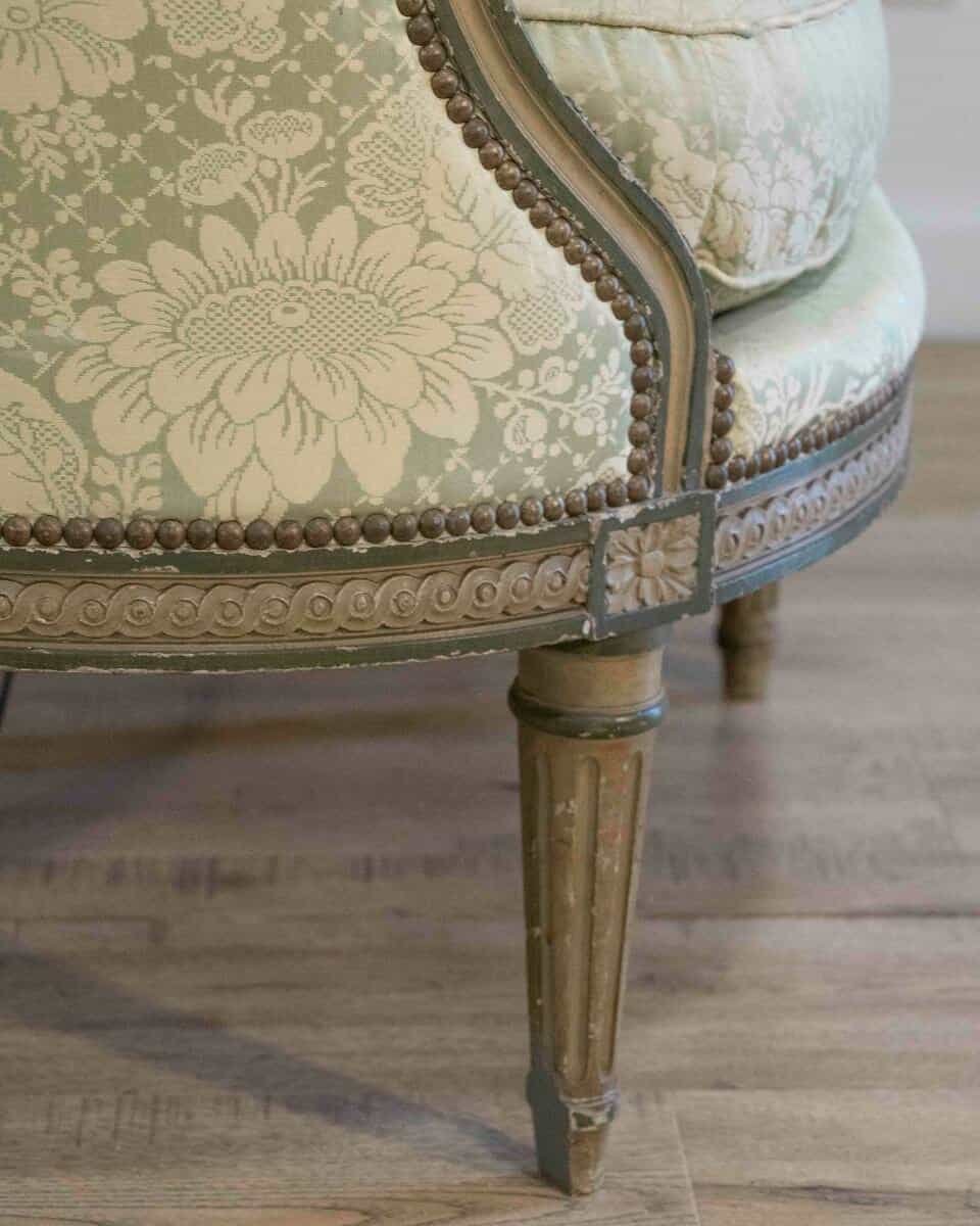 Louis XVI Style Canapé Corbeille in Painted Wood, 18th Century - JAA