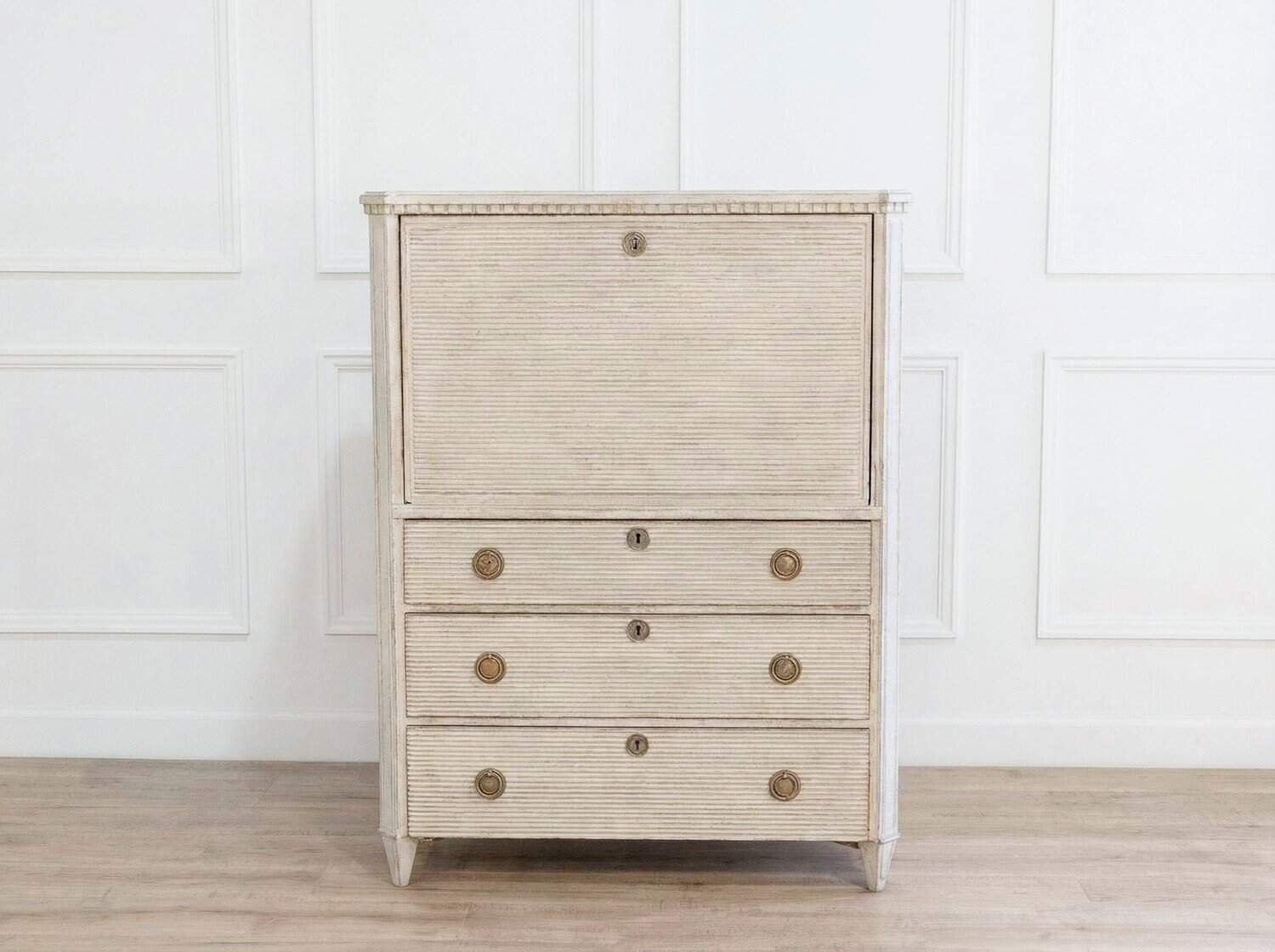 19th-Century Swedish Painted Bureau in White with Original Interior - JAA