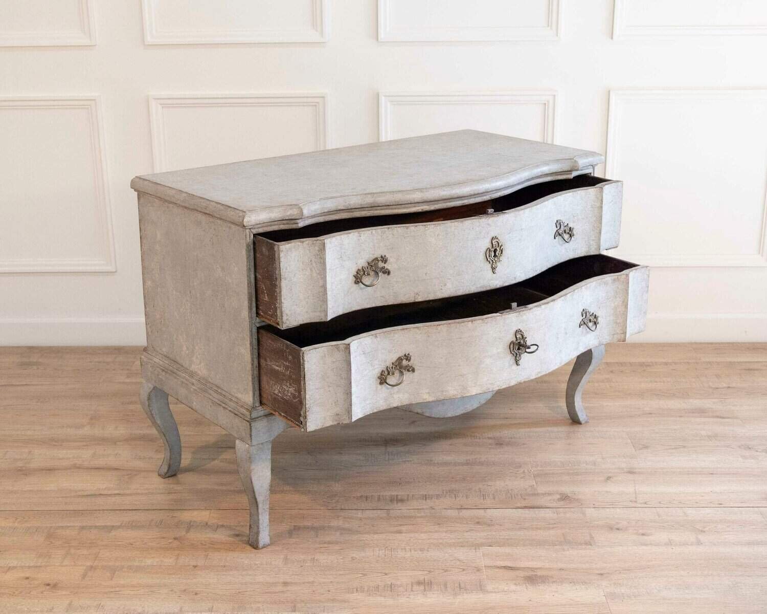 Late 18th-Century Swedish Baroque Chest of Drawers, circa 1790–1810 - JAA