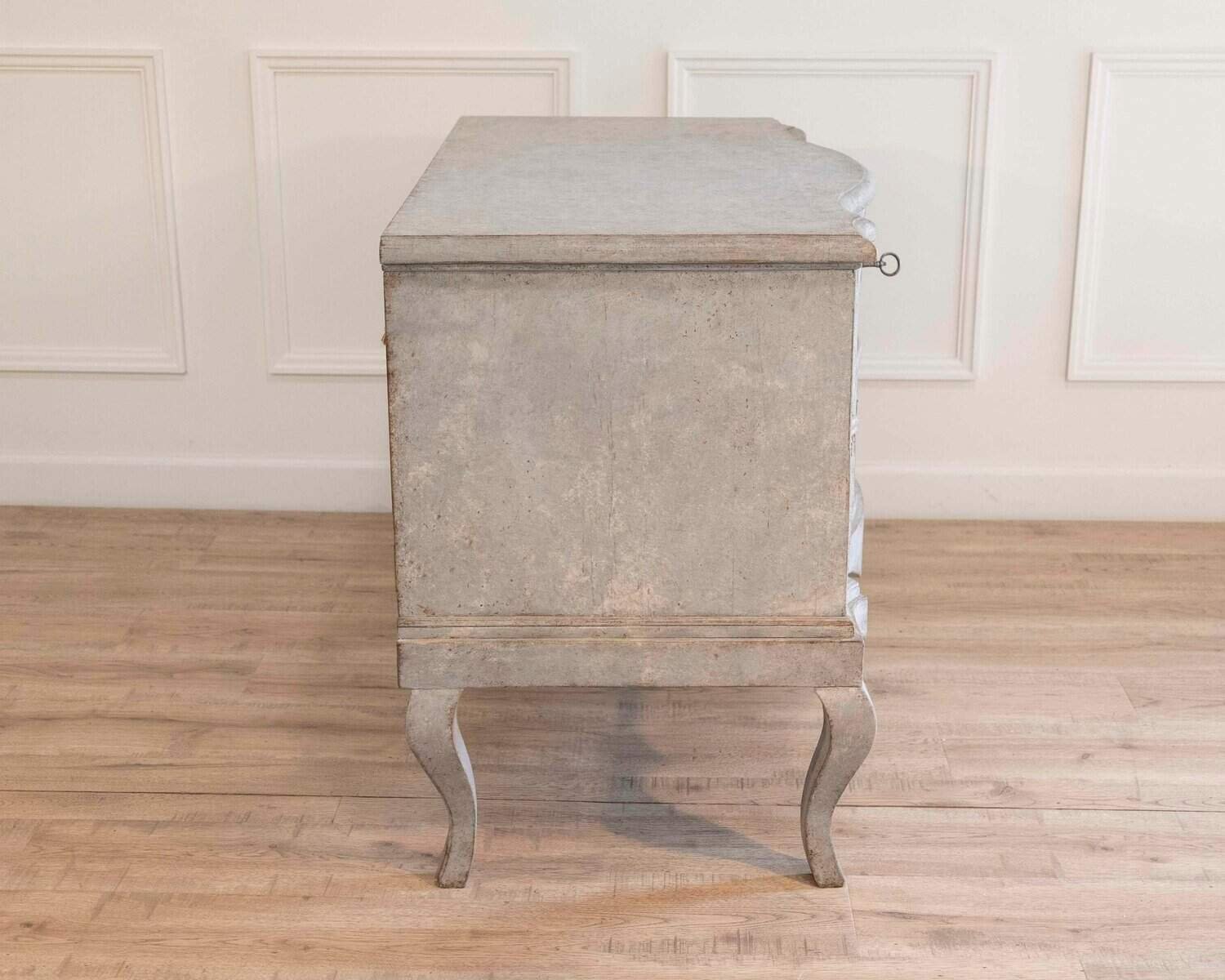 Late 18th-Century Swedish Baroque Chest of Drawers, circa 1790–1810 - JAA