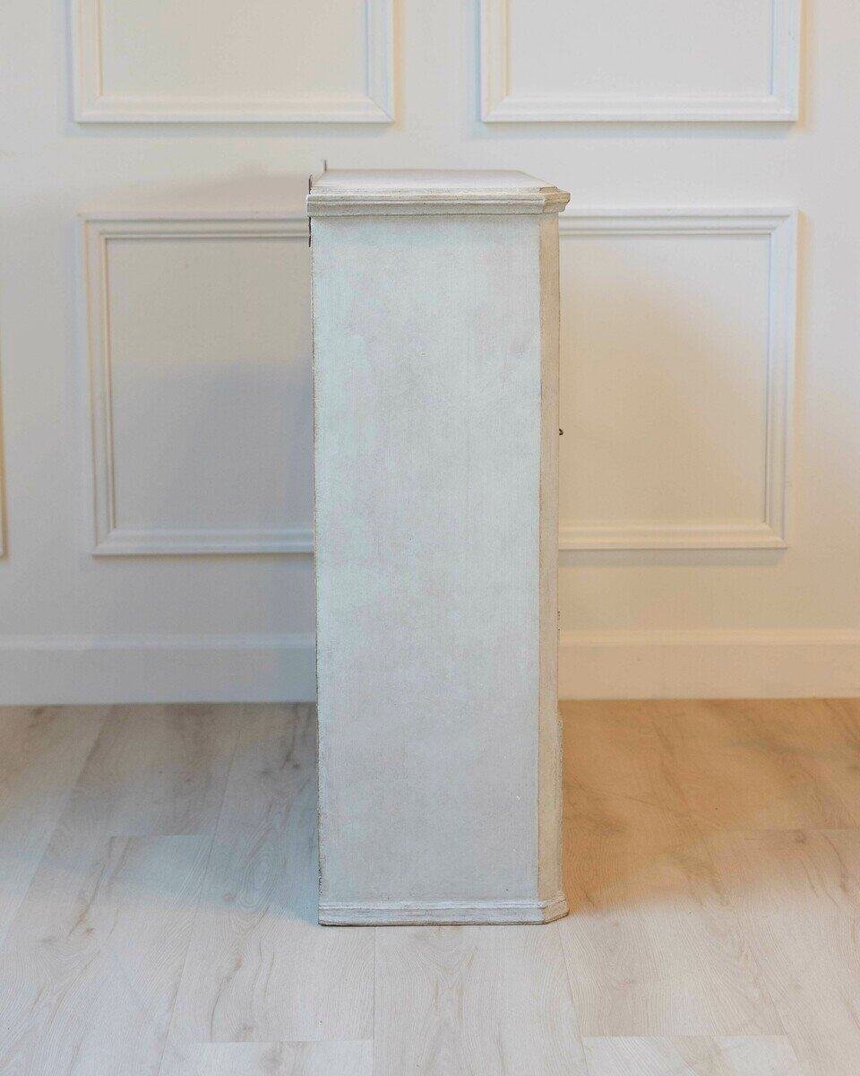 A hanging cabinet from Sweden with glass doors in grey - JAA