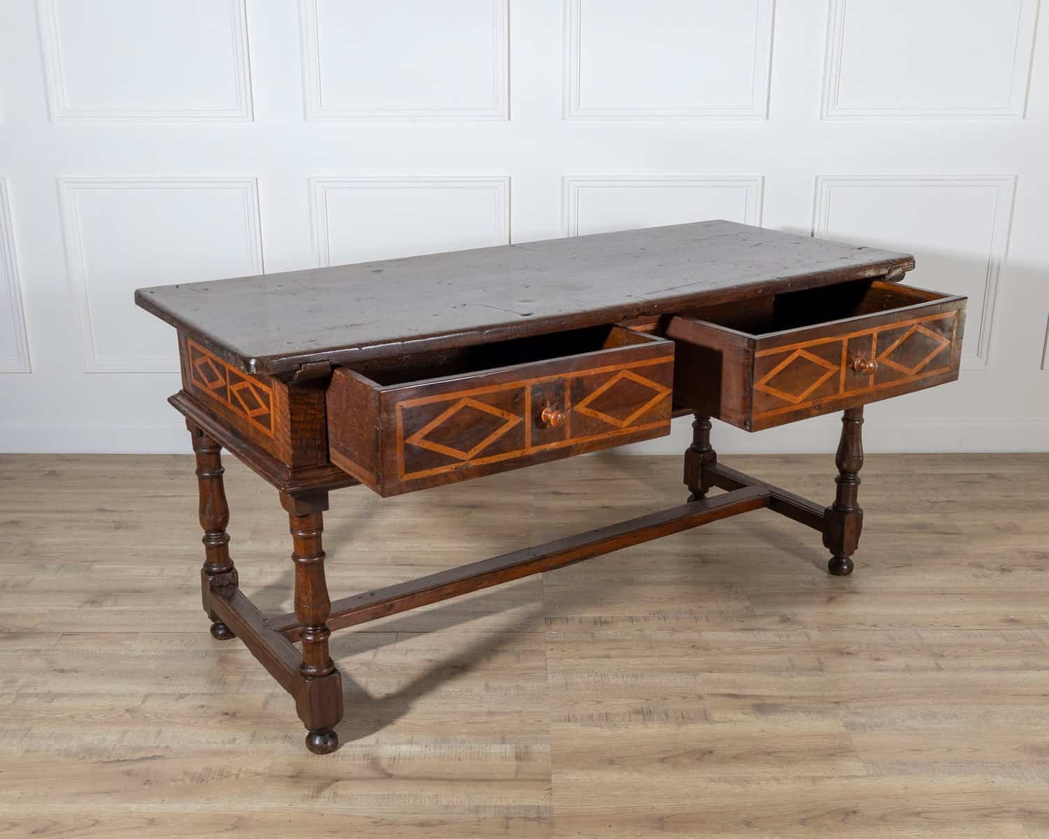 17th-Century Italian Fratino Table in Walnut with Cherry Inlay - JAA