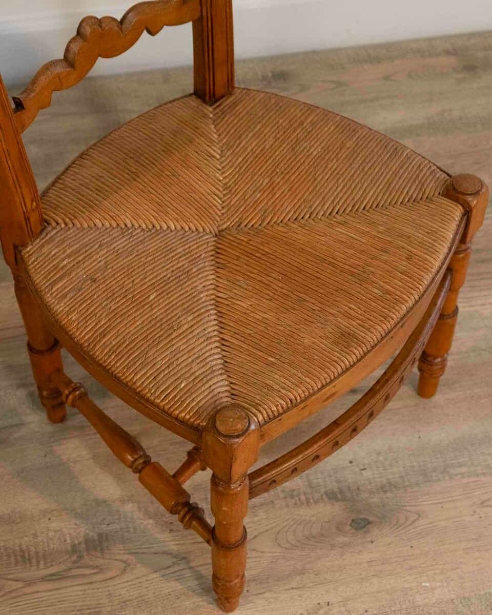Pair Of Nurse's Chairs, 19th Century Provence In Beech - JAA