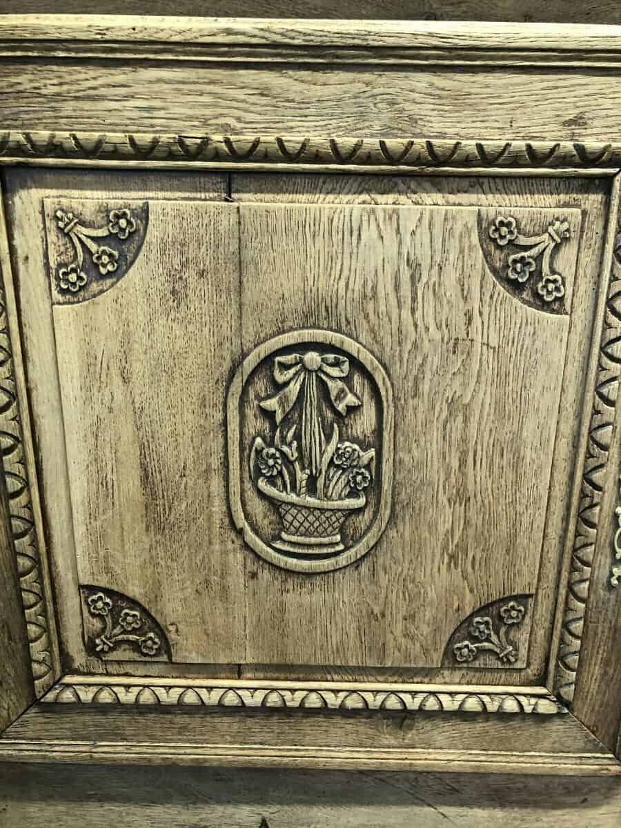 Italian 17th Century Tuscan Walnut Table with Turned Legs - JAA