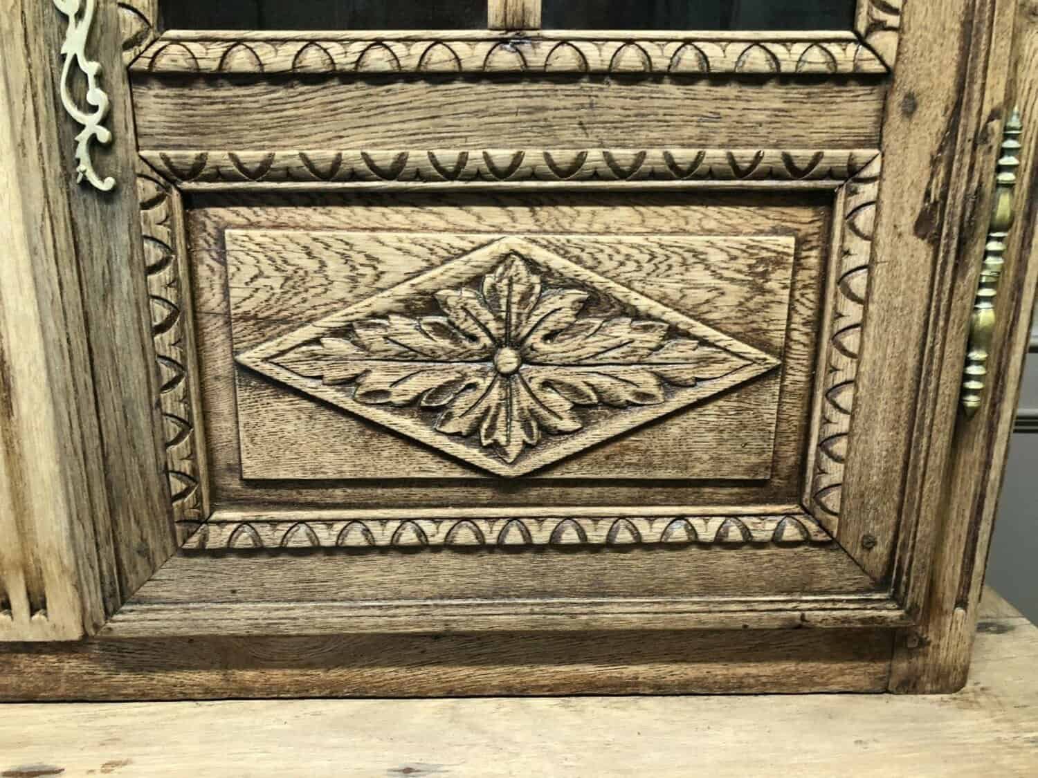 Italian 17th Century Tuscan Walnut Table with Turned Legs - JAA