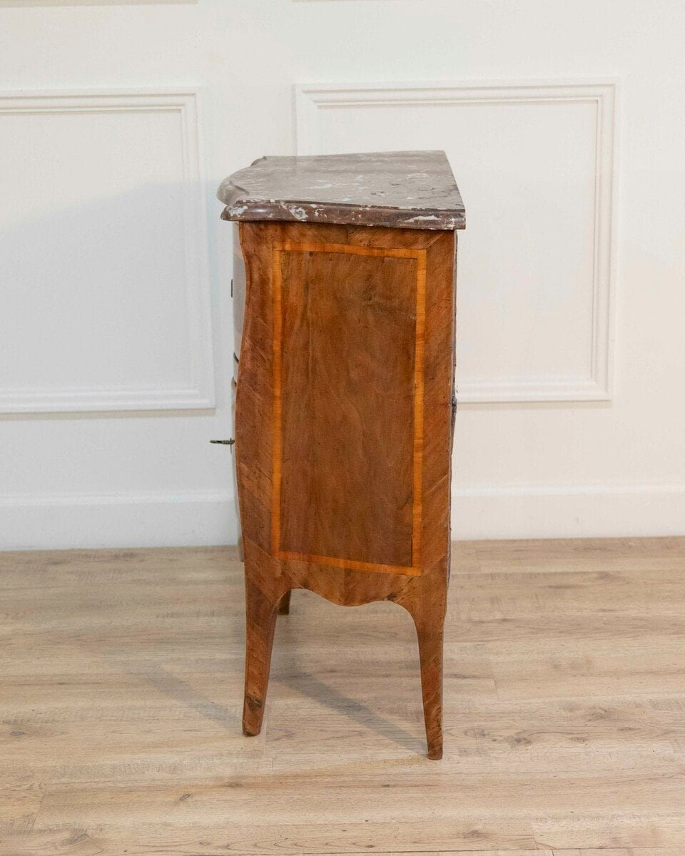 Small Italian Curved Chest Of Drawers In Walnut From The Louis XV Period - JAA