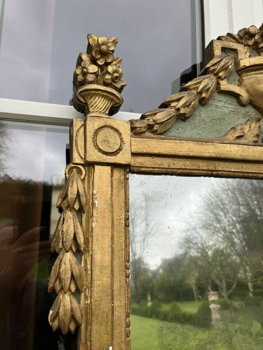 Italian 18th Century Neoclassical Painted and Gilded Console Table with Marble Top - JAA