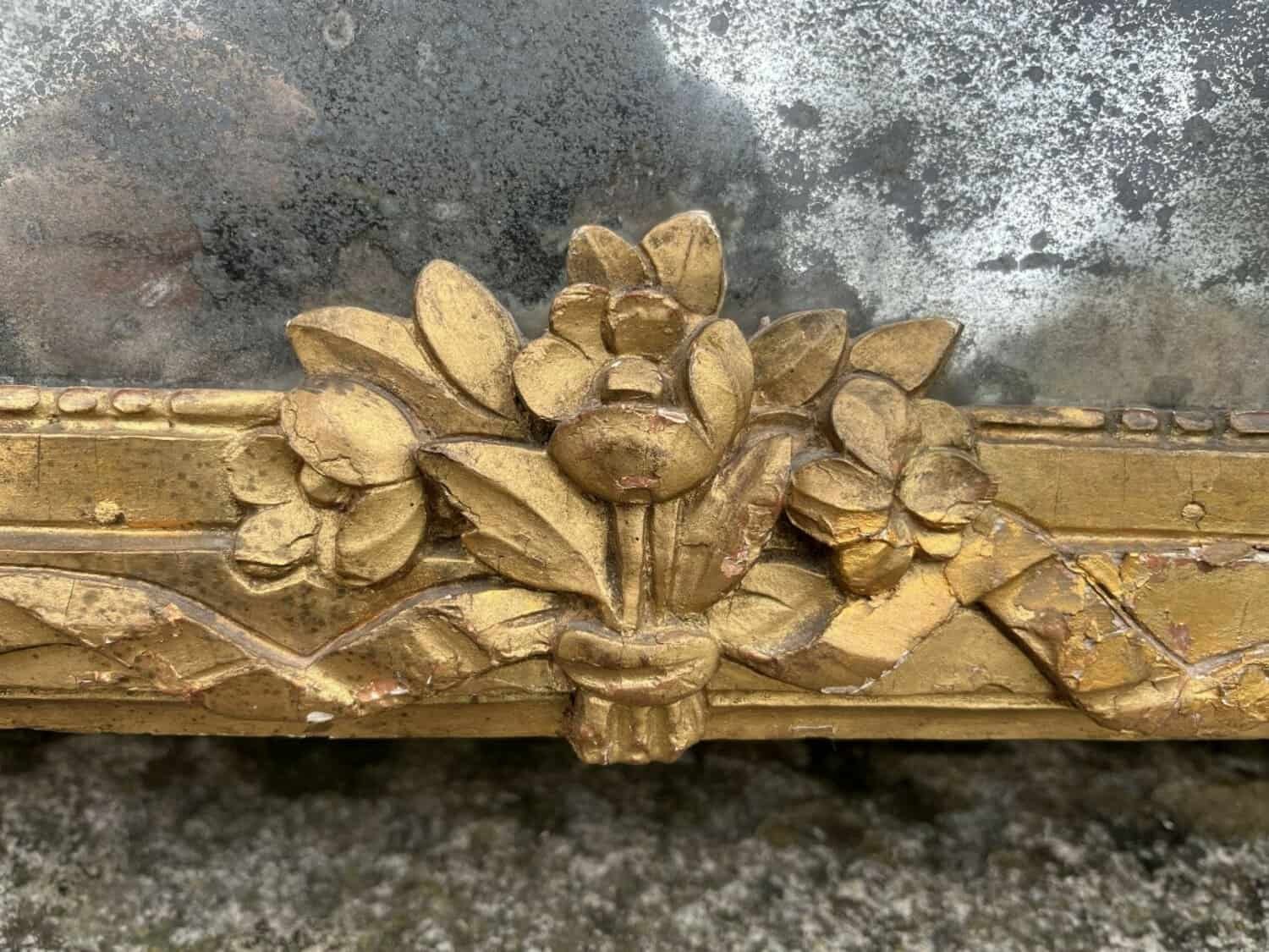 Italian 18th Century Neoclassical Painted and Gilded Console Table with Marble Top - JAA