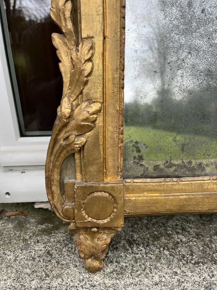 Italian 18th Century Neoclassical Painted and Gilded Console Table with Marble Top - JAA