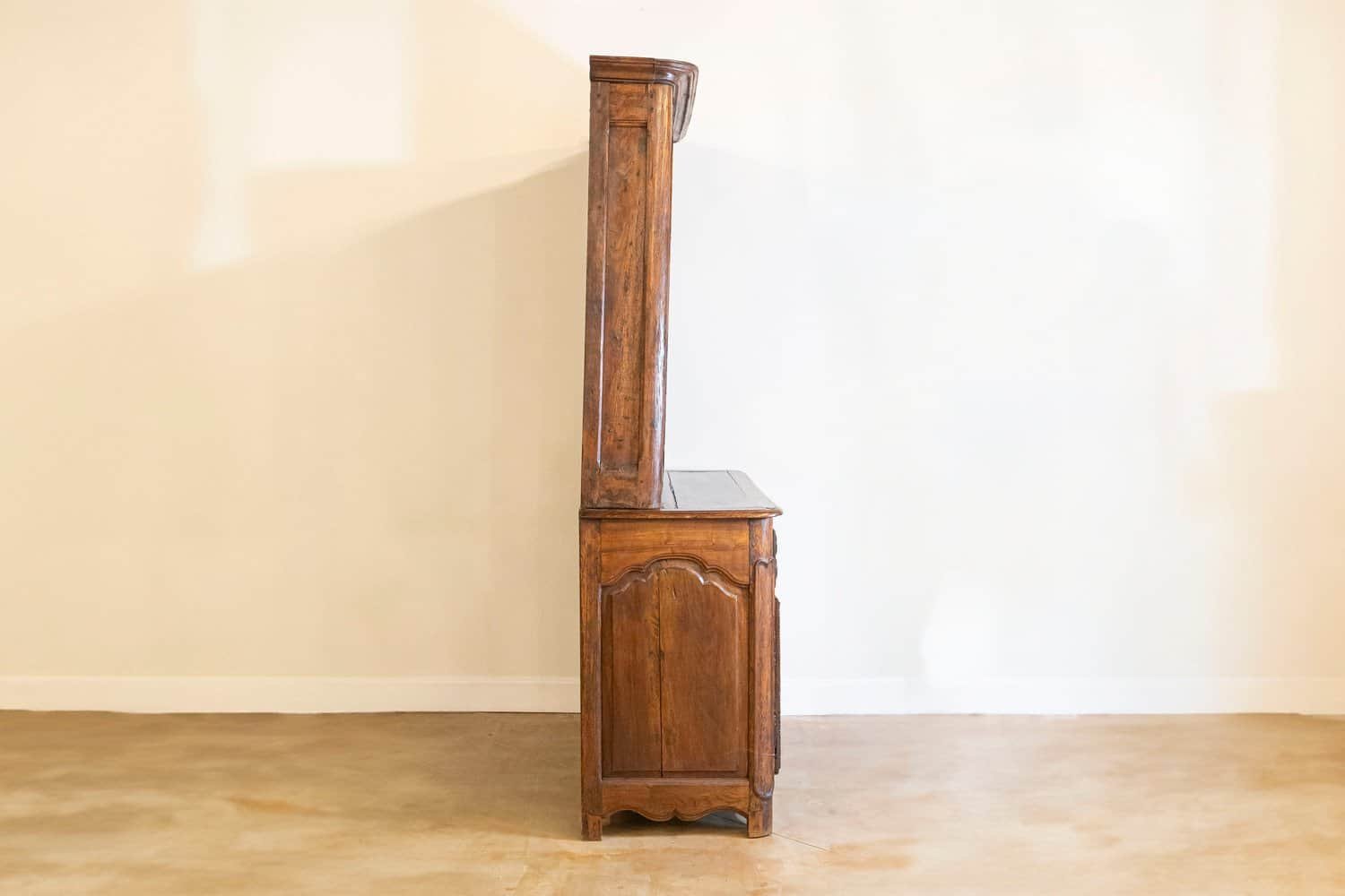 French Chestnut 18th Century Vaiselier Circa 1790 - JAA