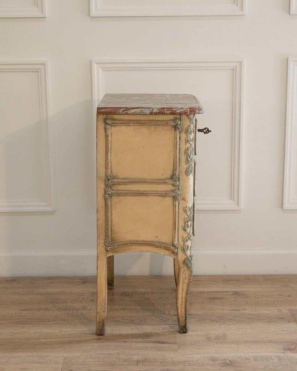 19th century half chest of drawers - JAA