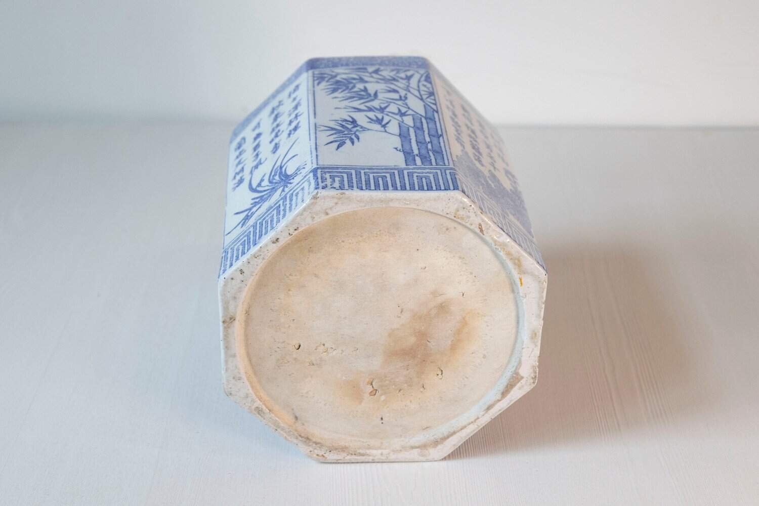 Chinese 20th Century Blue and White Hexagonal Porcelain Vase with Hand-Painted Foliage Décor - JAA