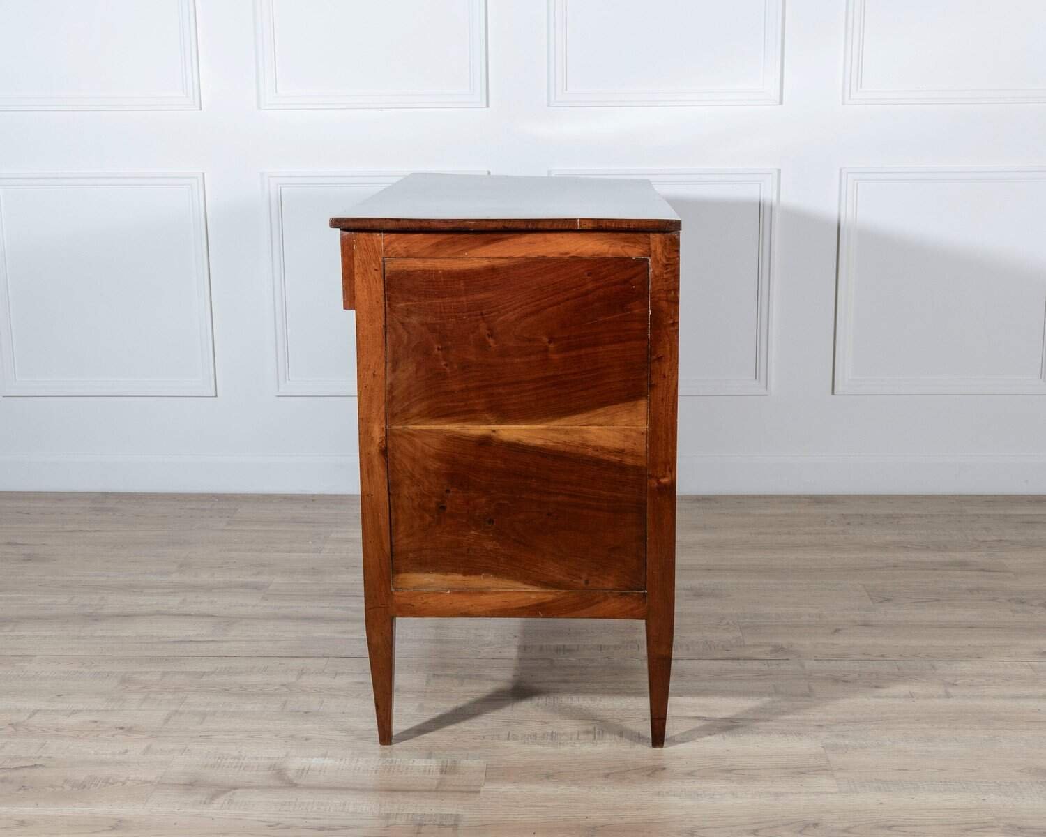 Late 18th-Century Italian Directoire Walnut Chest of Drawers — Emilia Romagna - JAA