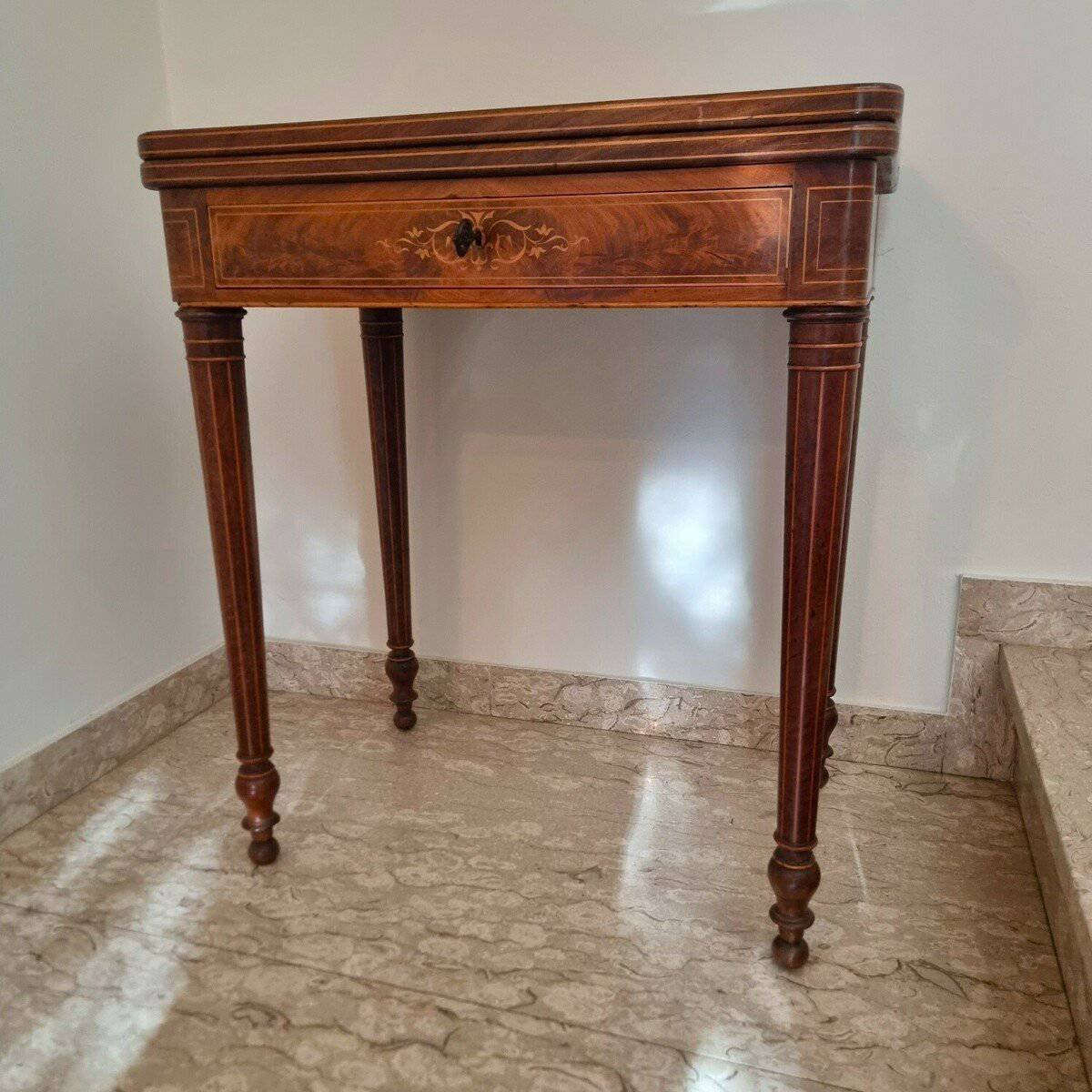 Charles X 1820 maple and mahogany inlaid game table - JAA