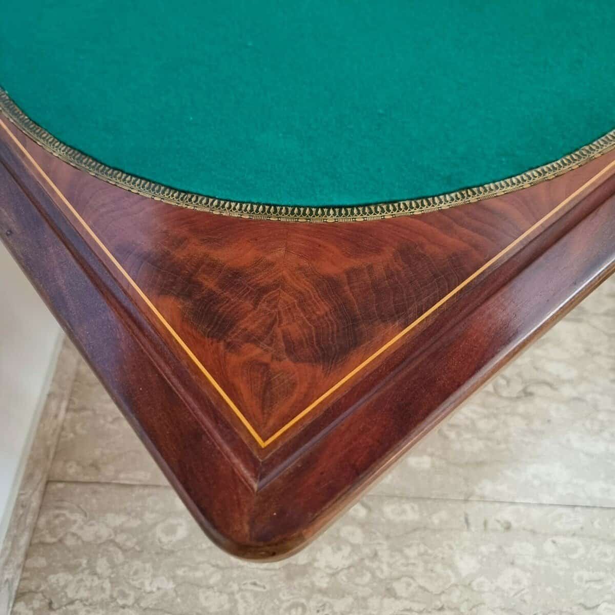 Charles X 1820 maple and mahogany inlaid game table - JAA