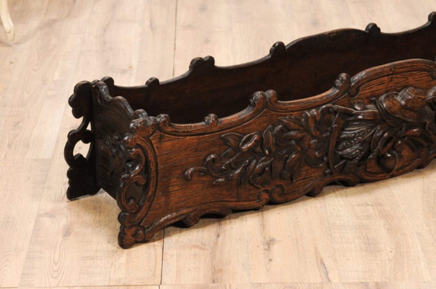 French 1890s Oak Planter with Carved Gardening Themed Frieze - JAA