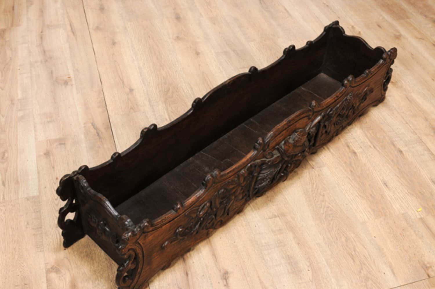 French 1890s Oak Planter with Carved Gardening Themed Frieze - JAA