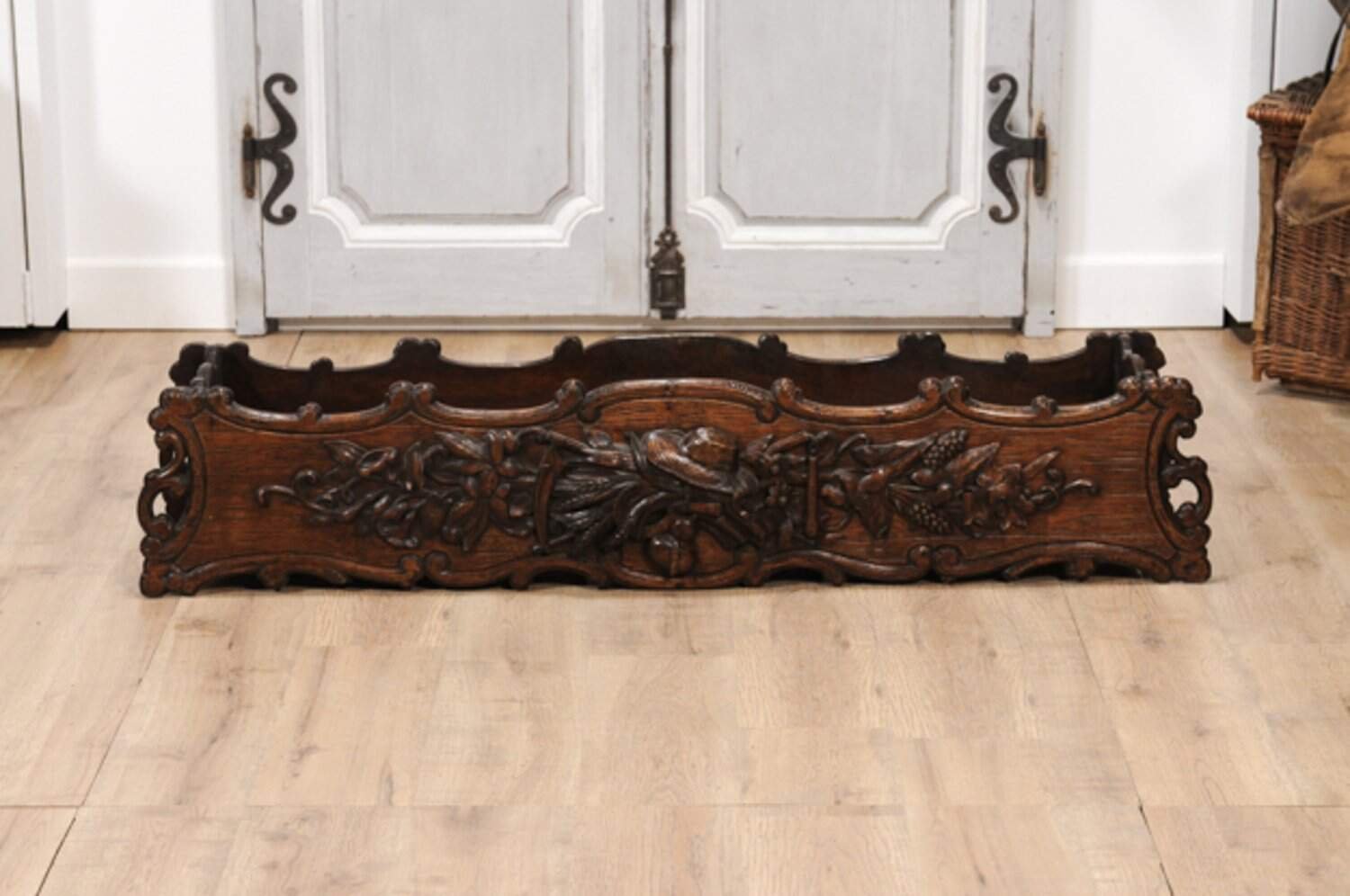 French 1890s Oak Planter with Carved Gardening Themed Frieze - JAA