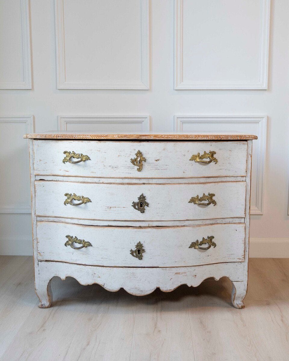 Swedish 18th Century Rococo Commode Circa 1770 - JAA