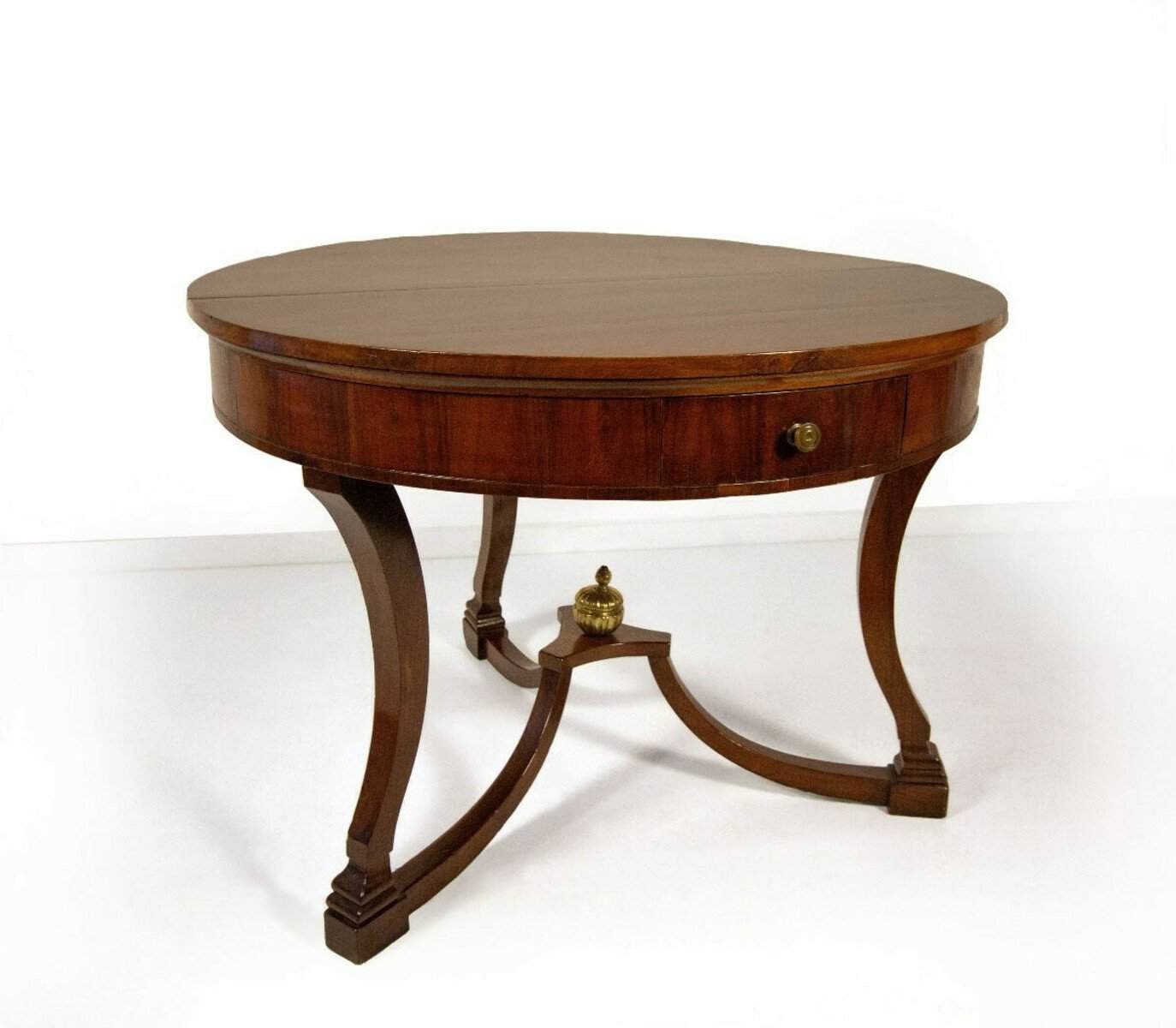 Walnut Veneered Table, 19th Century - JAA