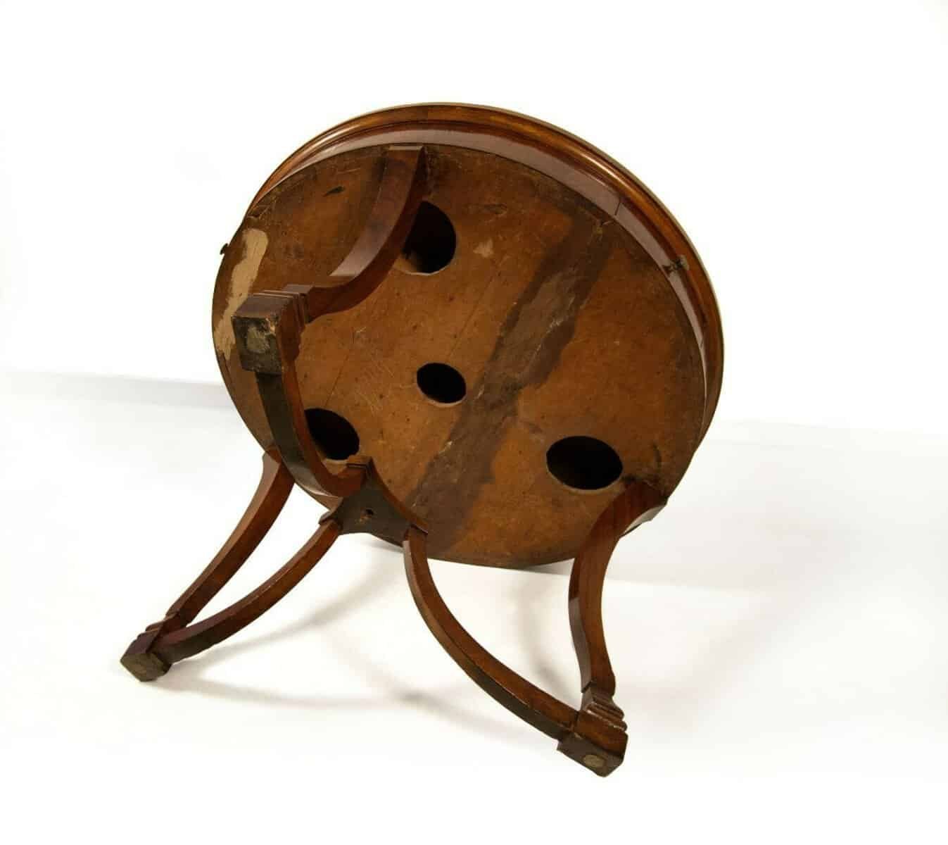 Walnut Veneered Table, 19th Century - JAA