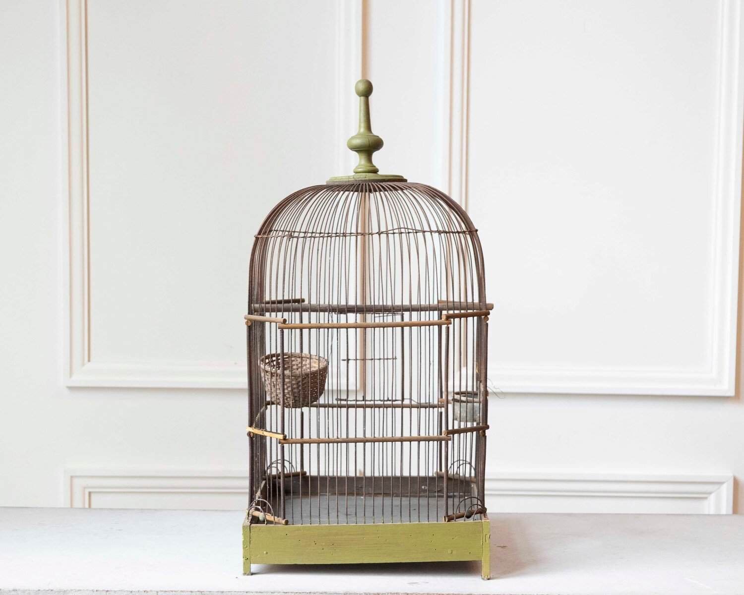French 19th Century Gilt Wire Birdcage with Domed Top and Yellow-Painted Wooden Base - JAA