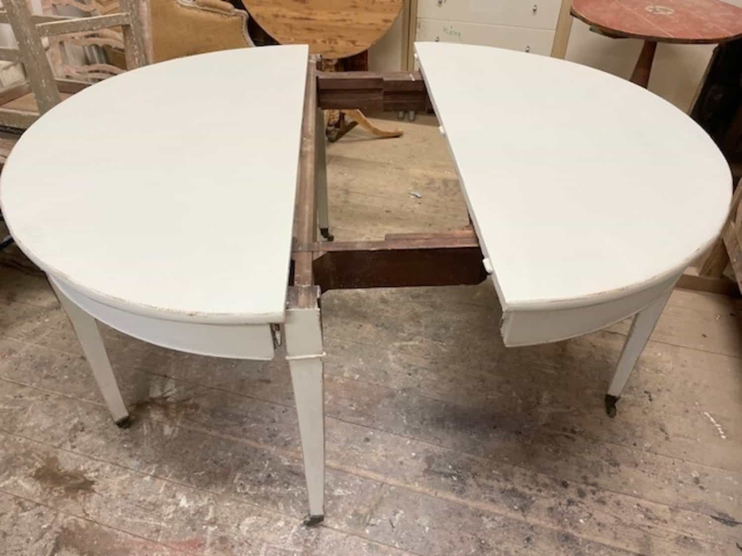 Swedish Early 19th Century Gustavian Extension Table with Two Leaves, c.1800 - JAA