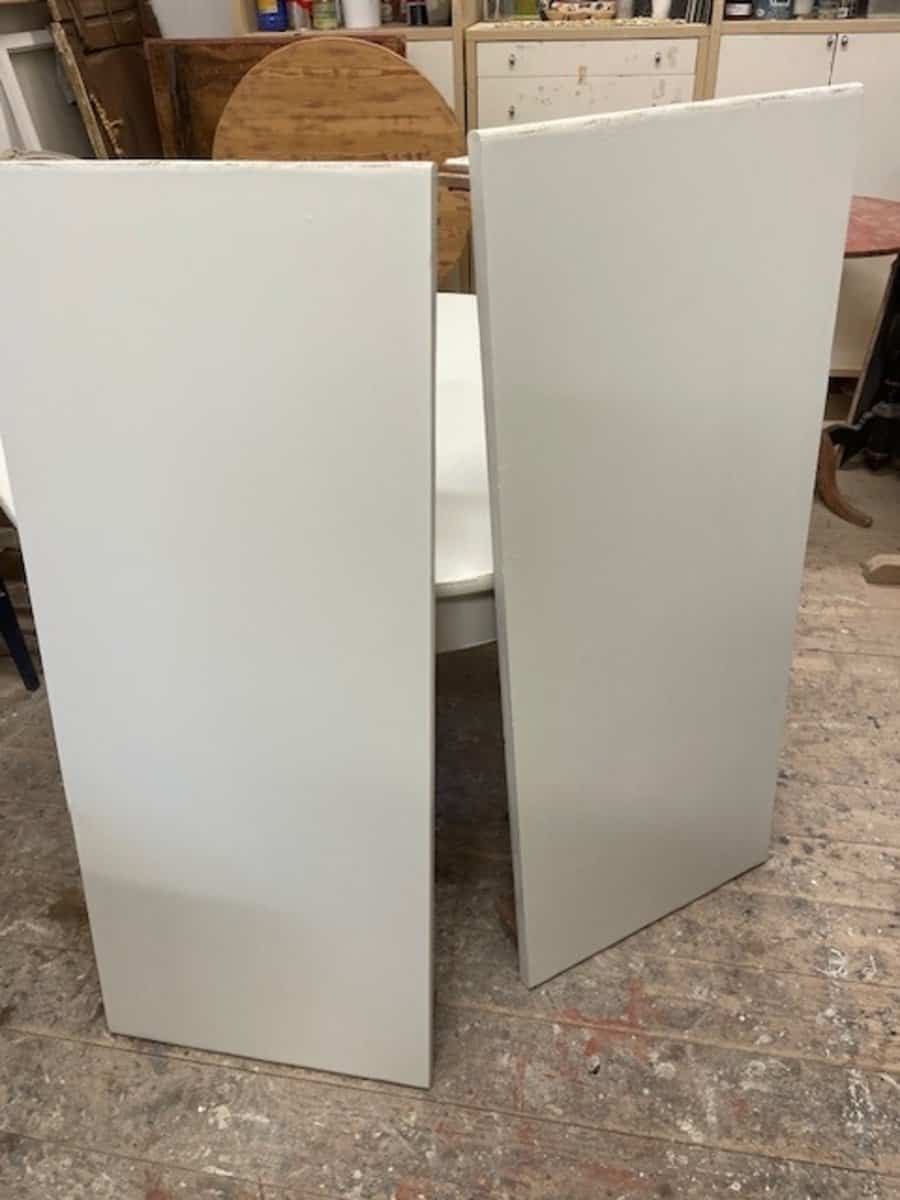 Swedish Early 19th Century Gustavian Extension Table with Two Leaves, c.1800 - JAA