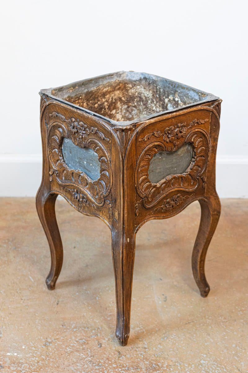 French 1890s Rococo Revival Walnut Planter with Rocailles and Floral Motifs - JAA
