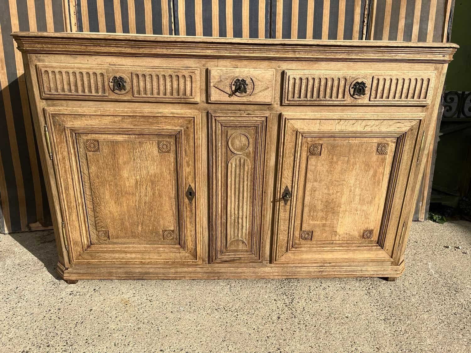 Italian 19th Century Lombard Walnut Secretaire with Marquetry - JAA