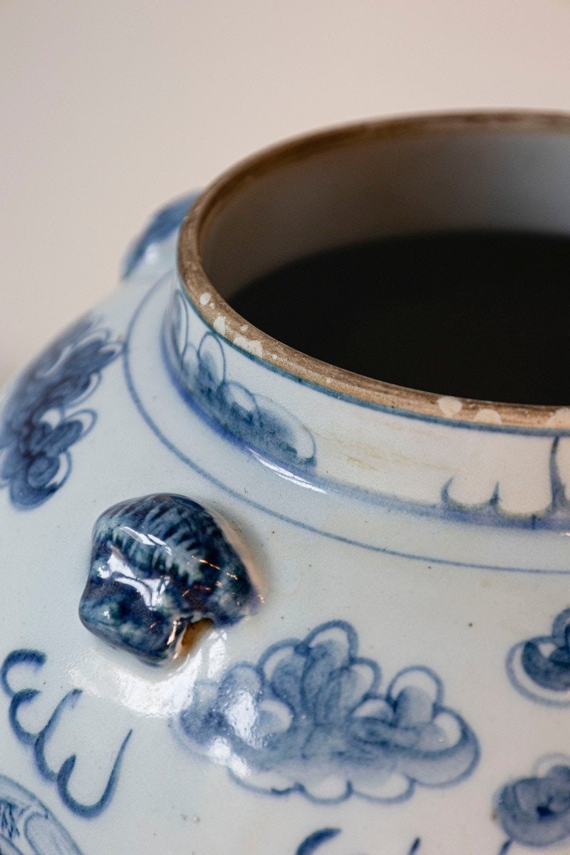 Chinese Export 20th Century Blue and White Porcelain Vase with Dragon Motifs - JAA